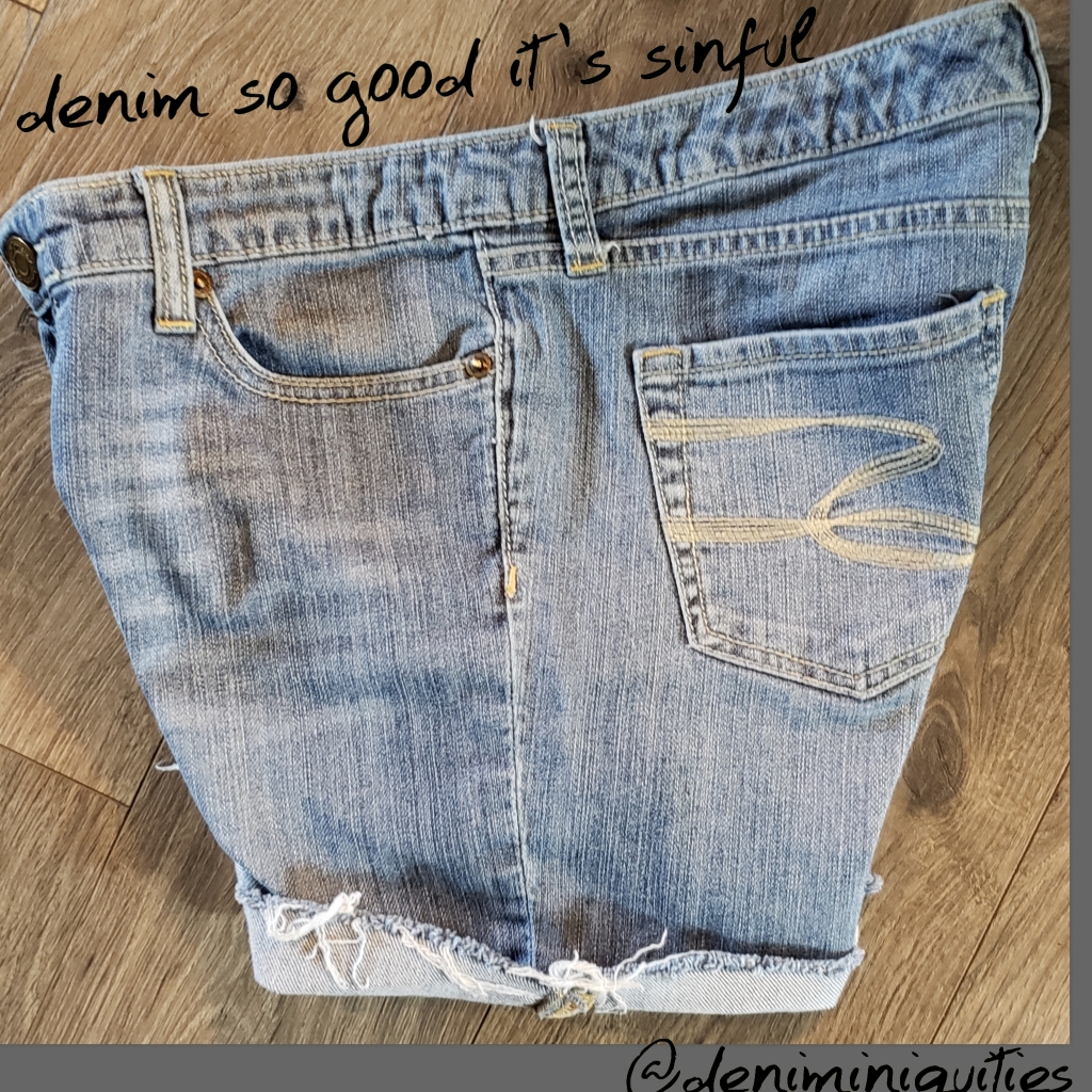 Cute & Sexy Beach Seven7 Cutoffs Walking Shorts